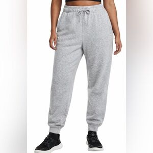 🩶 NWT 🩶 Women’s Grey Under Armour Sweat Pants